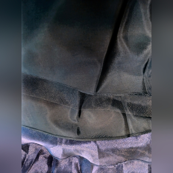 JS Collections Women's Floor Length Gown, Sz. 8, Navy/Purple Velvet/Organza - Picture 11 of 12